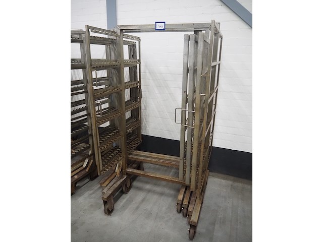 Nn smoke trolleys - afbeelding 2 van  5