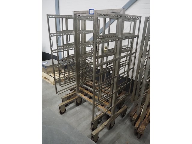 Nn smoke trolleys - afbeelding 1 van  4