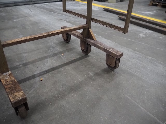 Nn smoke trolleys - afbeelding 4 van  4