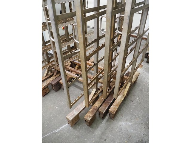 Nn smoke trolleys - afbeelding 5 van  7