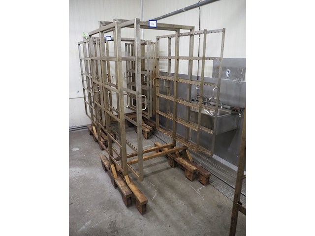 Nn smoke trolleys - afbeelding 1 van  4