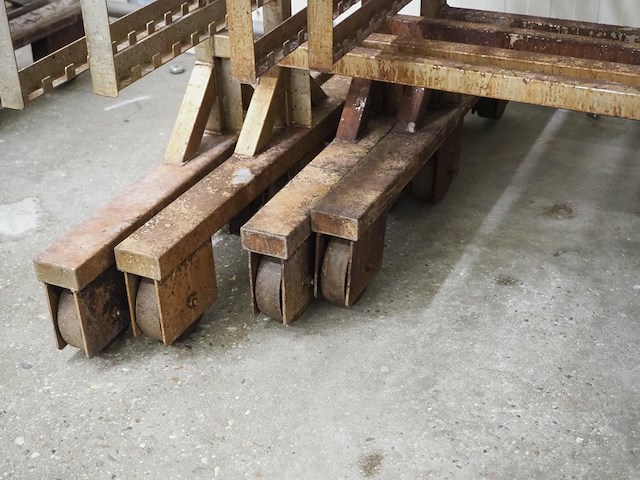 Nn smoke trolleys - afbeelding 4 van  4