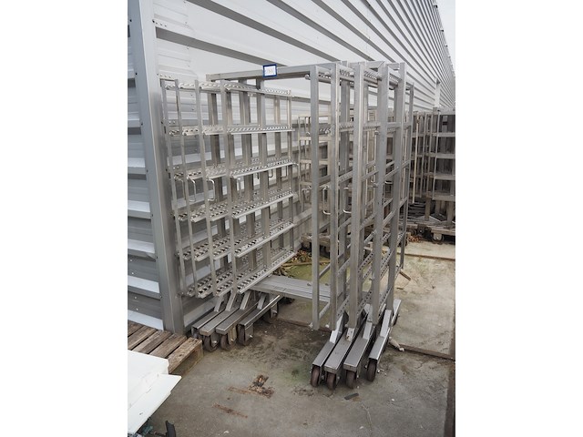 Nn smoke trolleys - afbeelding 1 van  4