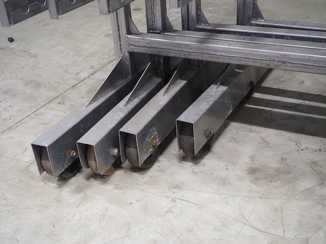 Nn smoke trolleys - afbeelding 12 van  13