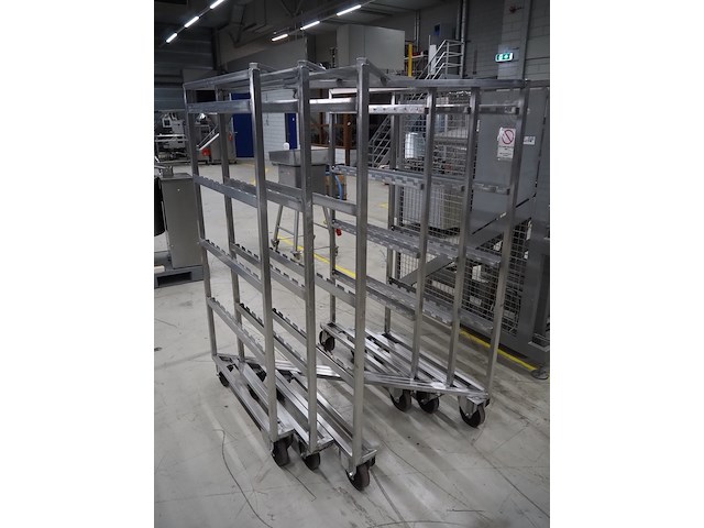Nn smoke trolleys - afbeelding 3 van  5
