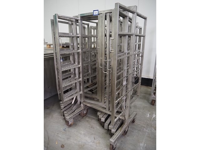 Nn smoke trolleys - afbeelding 1 van  4