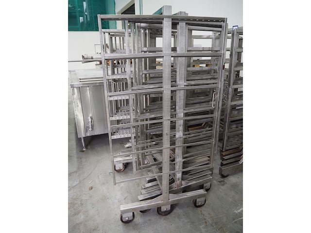 Nn smoke trolleys - afbeelding 3 van  4