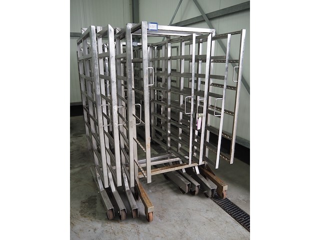 Nn smoke trolleys - afbeelding 1 van  4