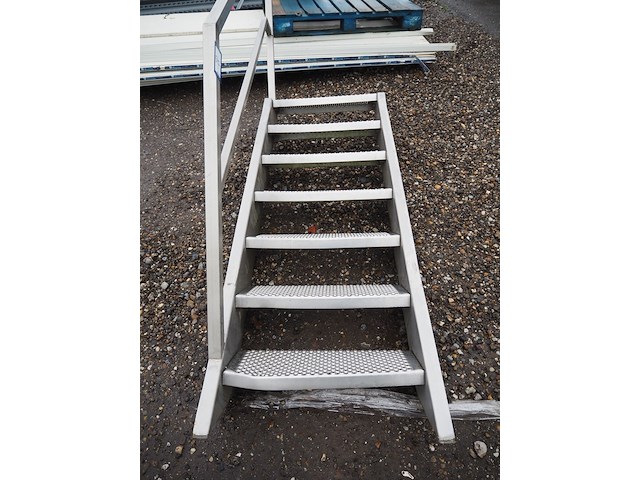 Nn stairs - afbeelding 4 van  4