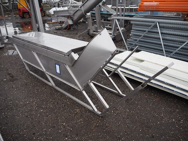 Nn stairs - afbeelding 1 van  6