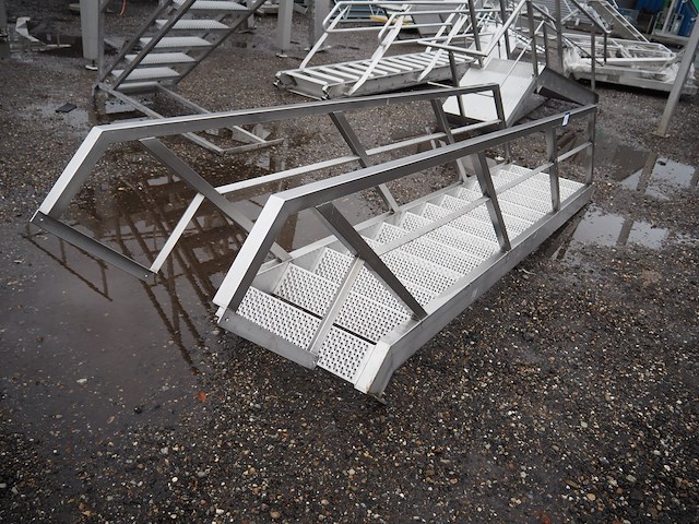 Nn stairs - afbeelding 1 van  4