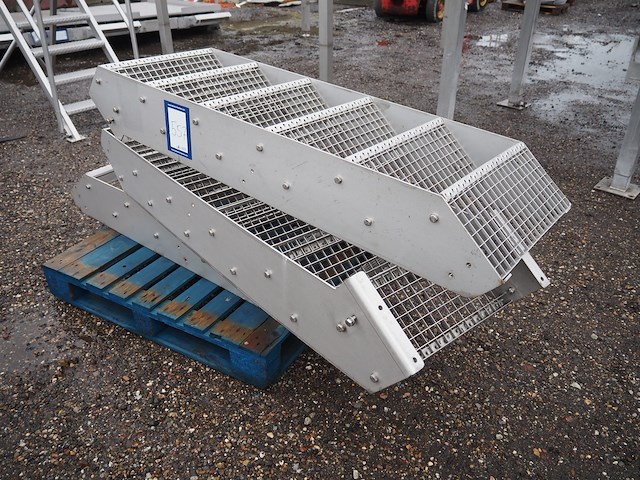 Nn stairs - afbeelding 1 van  5