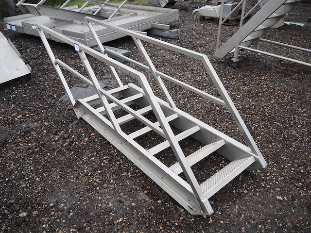 Nn stairs - afbeelding 1 van  4