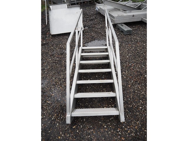 Nn stairs - afbeelding 4 van  4