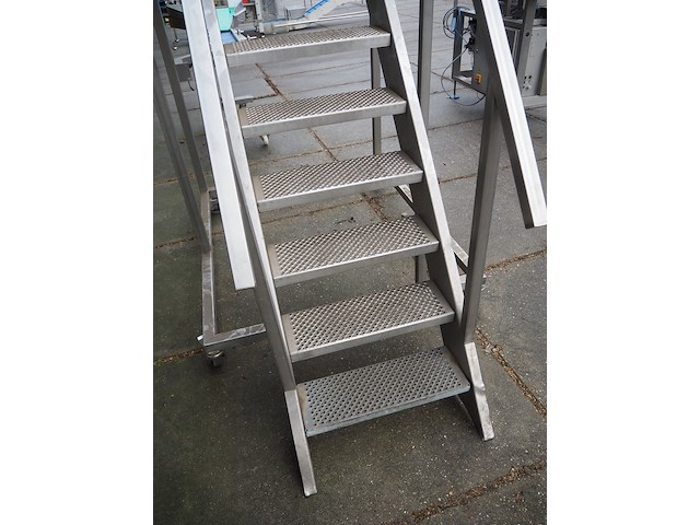 Nn stairs - afbeelding 4 van  6