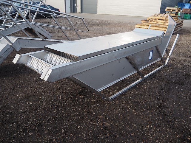 Nn stairs - afbeelding 1 van  6