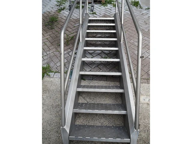 Nn stairs - afbeelding 4 van  4
