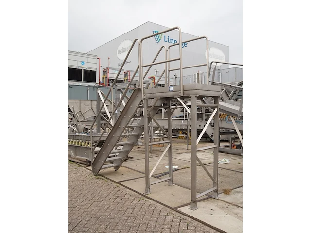 Nn stairs - afbeelding 1 van  5