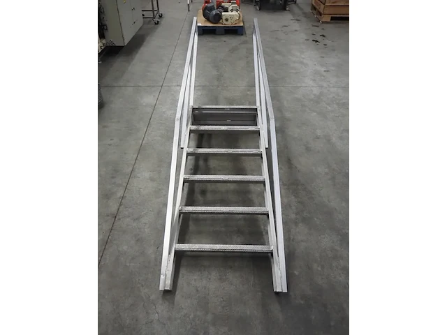 Nn stairs - afbeelding 5 van  6