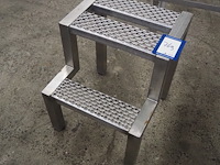 Nn steps - afbeelding 1 van  2