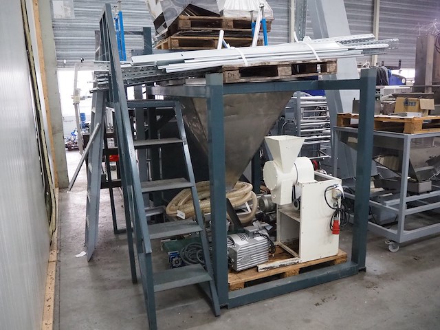 Nn sugar cubes production and packaging line - afbeelding 96 van  98