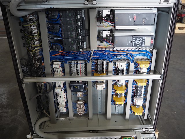 Nn switch cabinet - afbeelding 2 van  2