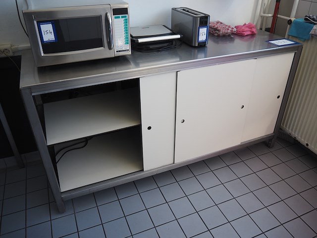 Nn table with cabinet - afbeelding 1 van  4