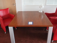 Nn table with chairs - afbeelding 3 van  9