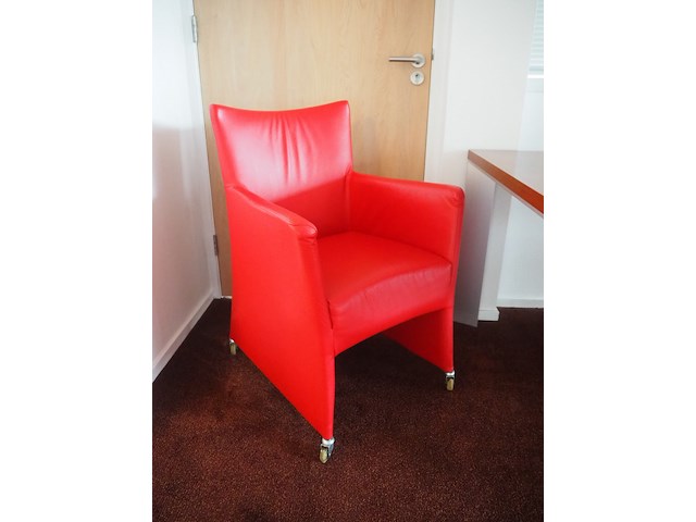 Nn table with chairs - afbeelding 4 van  9