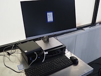 Nn table with computer - afbeelding 3 van  9