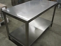 Nn table with computer - afbeelding 3 van  6