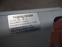 Nn table with kebab skewer - afbeelding 6 van  6