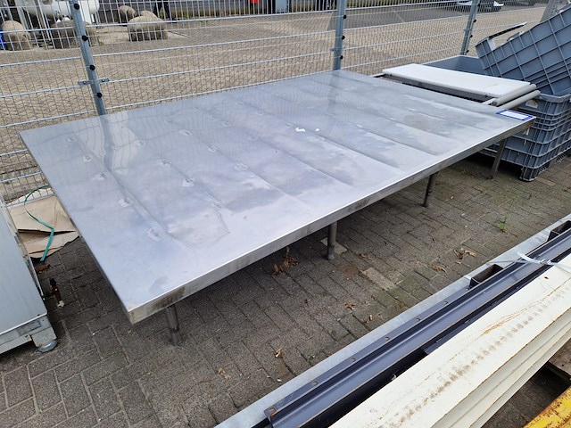 Nn table - afbeelding 1 van  5