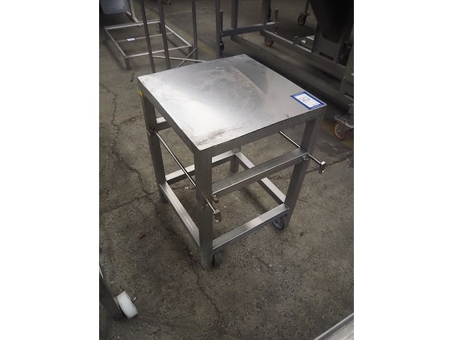 Nn table - afbeelding 2 van  2