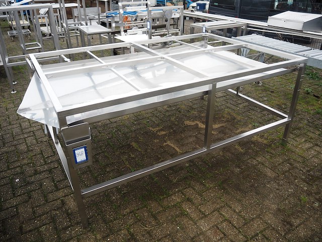 Nn table - afbeelding 1 van  4