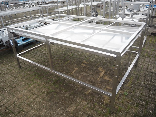 Nn table - afbeelding 2 van  4