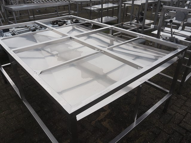 Nn table - afbeelding 3 van  4