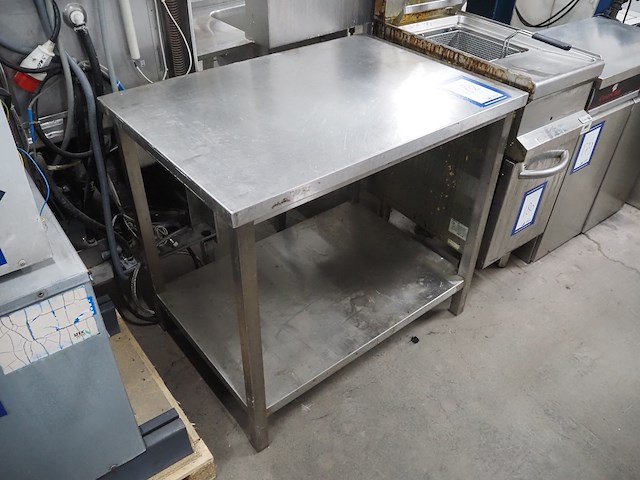 Nn table - afbeelding 1 van  4