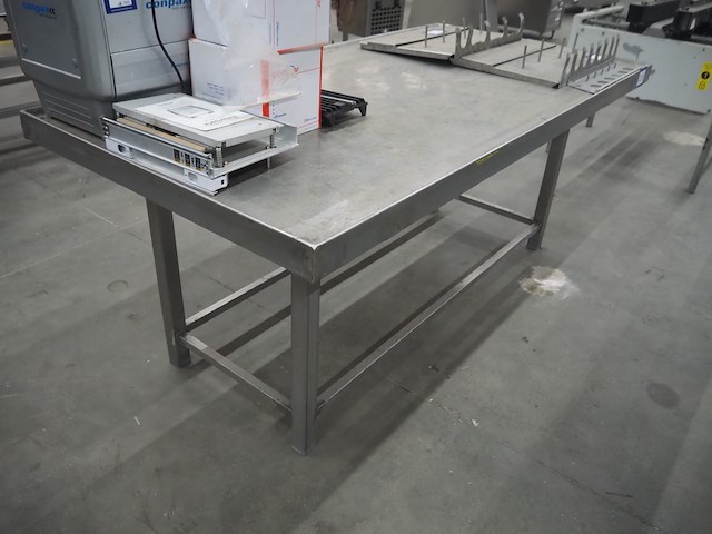 Nn table - afbeelding 2 van  4