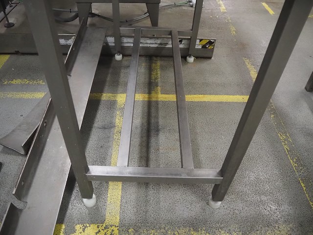 Nn table - afbeelding 6 van  6