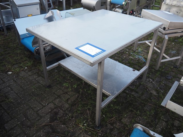 Nn table - afbeelding 1 van  4