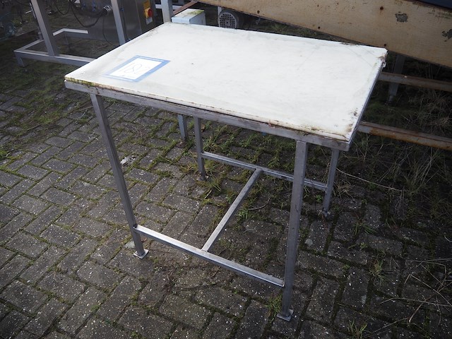 Nn table - afbeelding 1 van  4