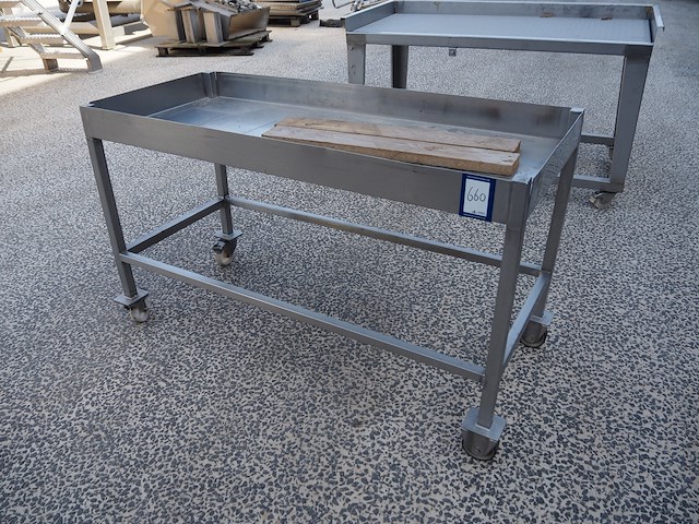 Nn table - afbeelding 1 van  2