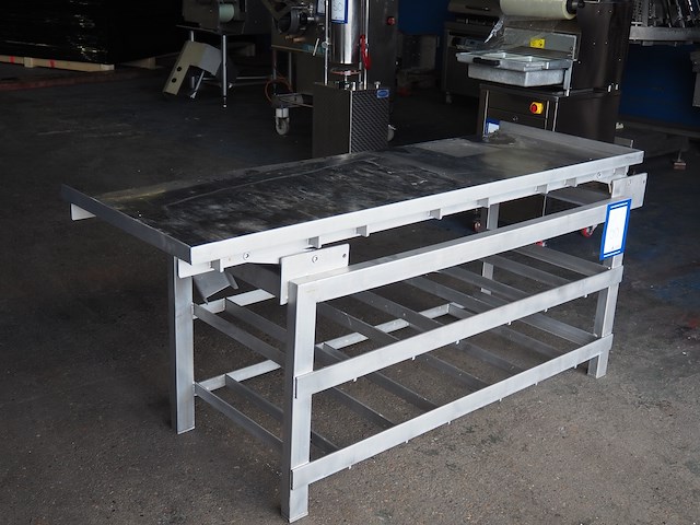 Nn table - afbeelding 1 van  3