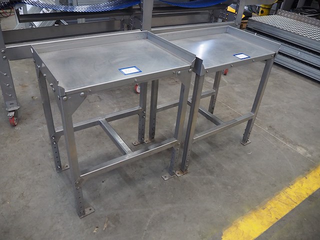 Nn table - afbeelding 1 van  4