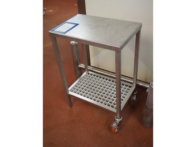 Nn table - afbeelding 1 van  4