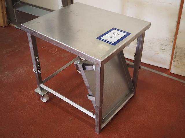 Nn table - afbeelding 1 van  4