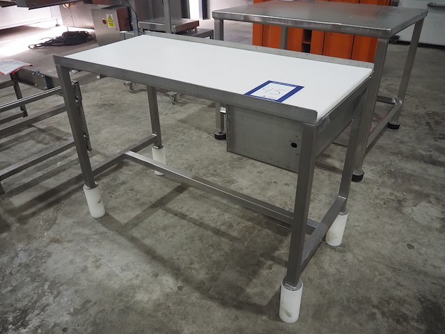 Nn table - afbeelding 1 van  4