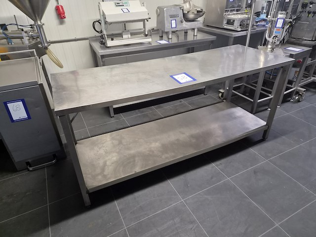 Nn table - afbeelding 1 van  4