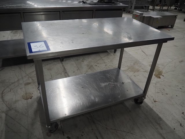 Nn table - afbeelding 1 van  4